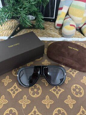 Tom Ford | Accessories | Tom Ford Tortoise Irina Sunglasses  display picture 1